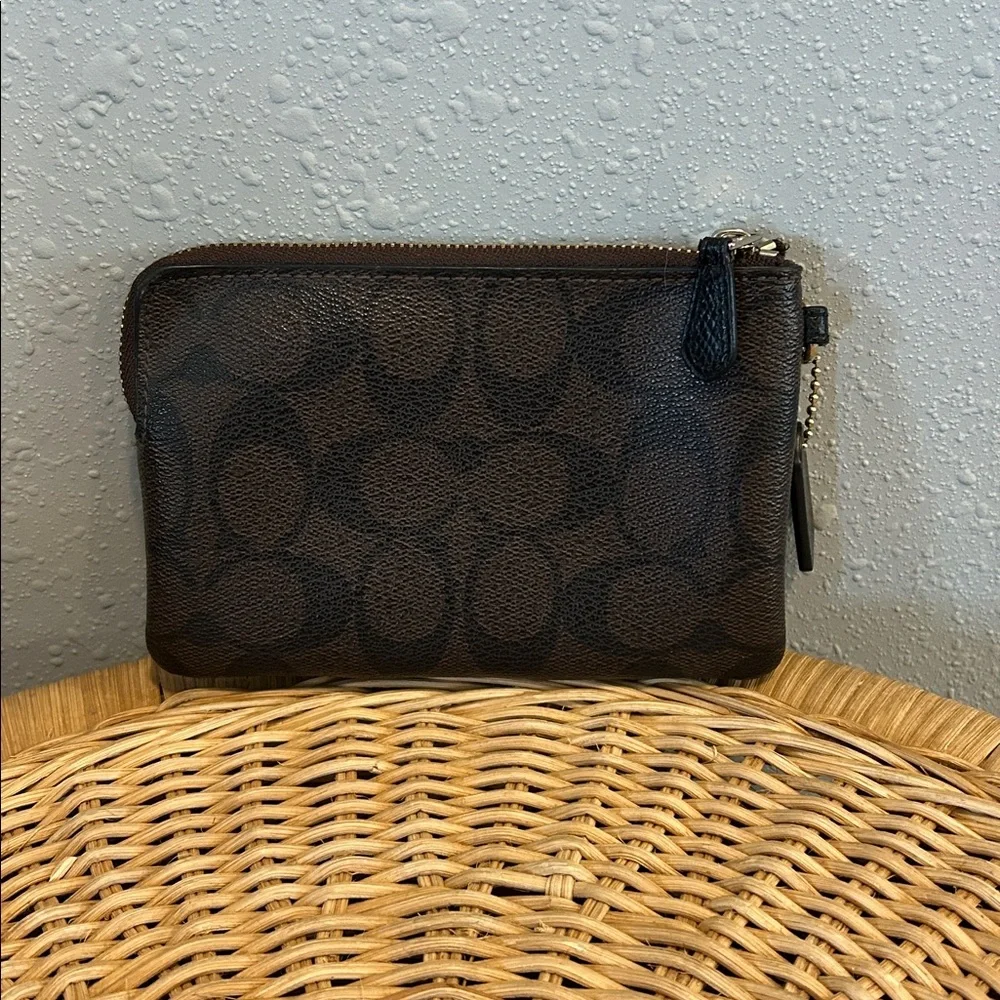 Coach‎ Black Signature Corner Zip Wristlet Brown Black
